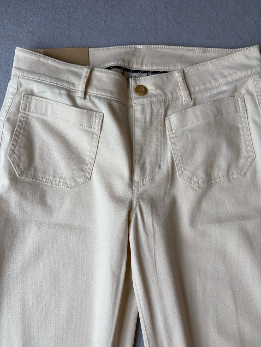 LL Bean NWT Women’s Patch Pocket Wide Straight-Leg Chino Heritage Stone Sz 6P - Picture 11 of 12